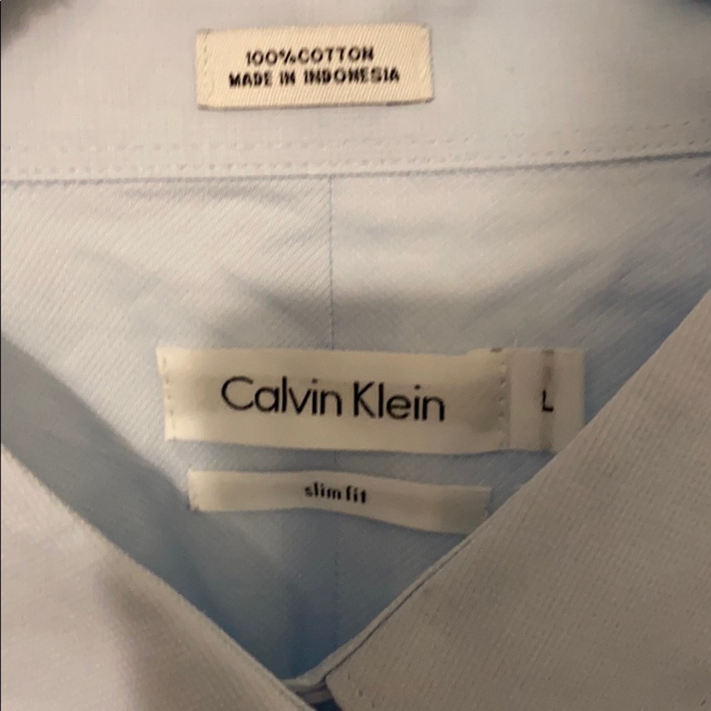 Calvin Klein - Picture 2 of 3